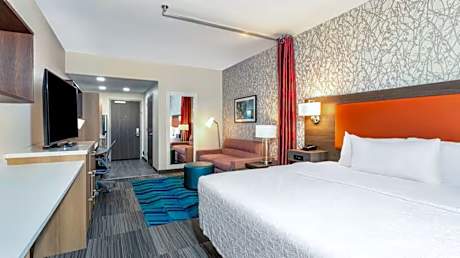 1Queen Hearing Accessible Studio Suite