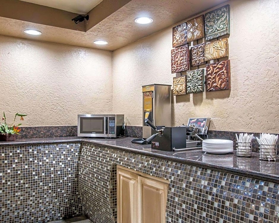 Hotel Baja San Diego