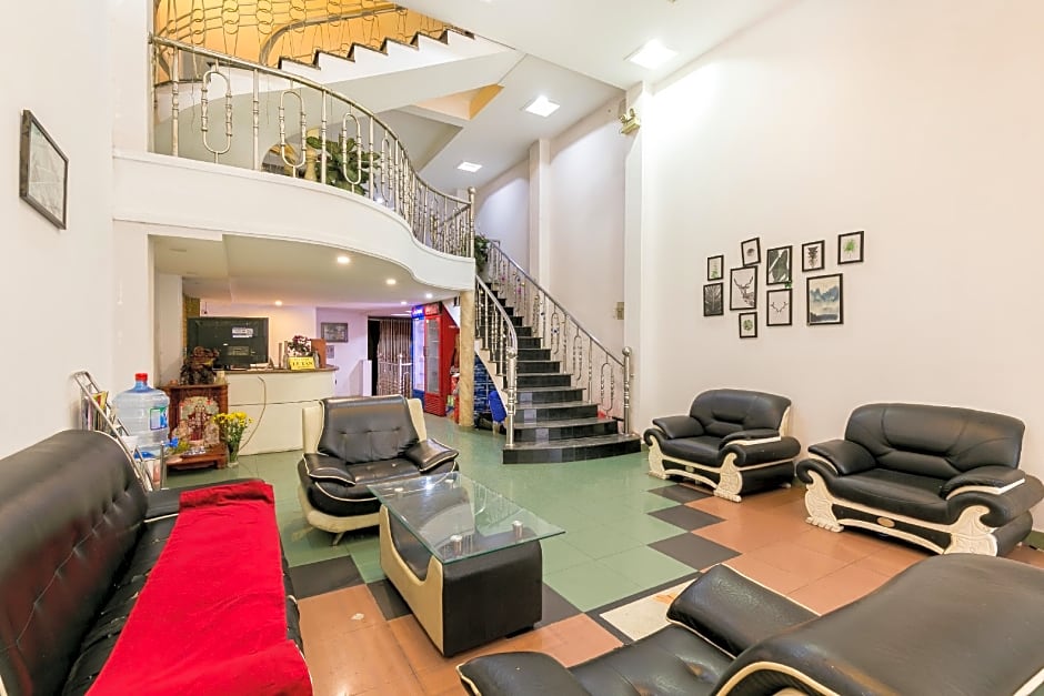 OYO 373 Habana Hotel