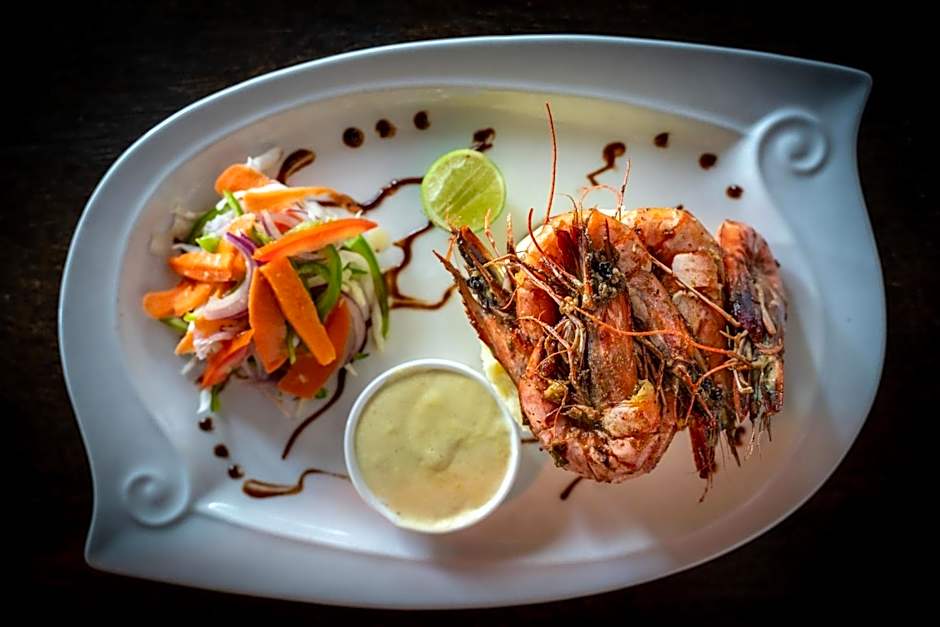 Red Monkey Beach Lodge