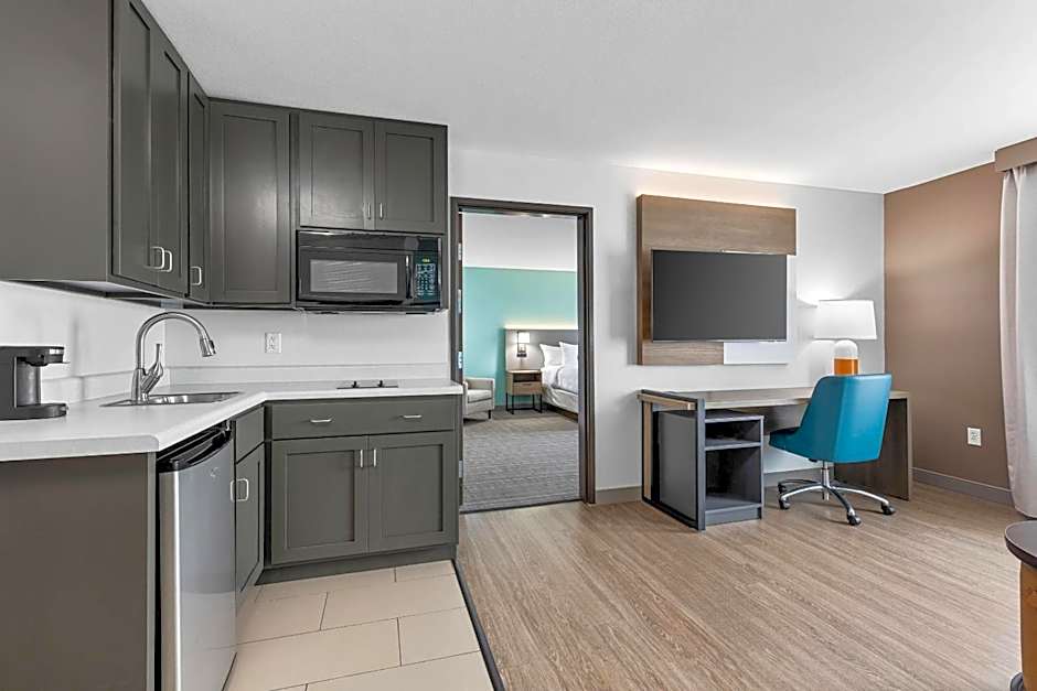 Comfort Inn & Suites Marion I-57