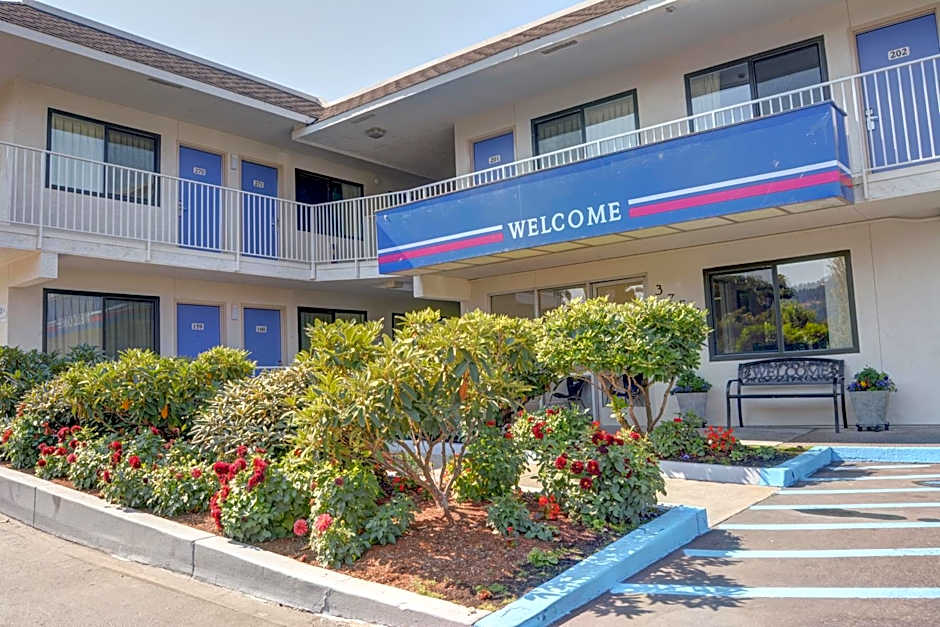 Motel 6-Springfield, OR - Eugene North