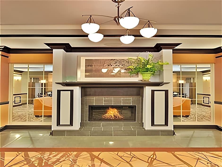 Holiday Inn Express Hotel & Suites Hamburg By IHG