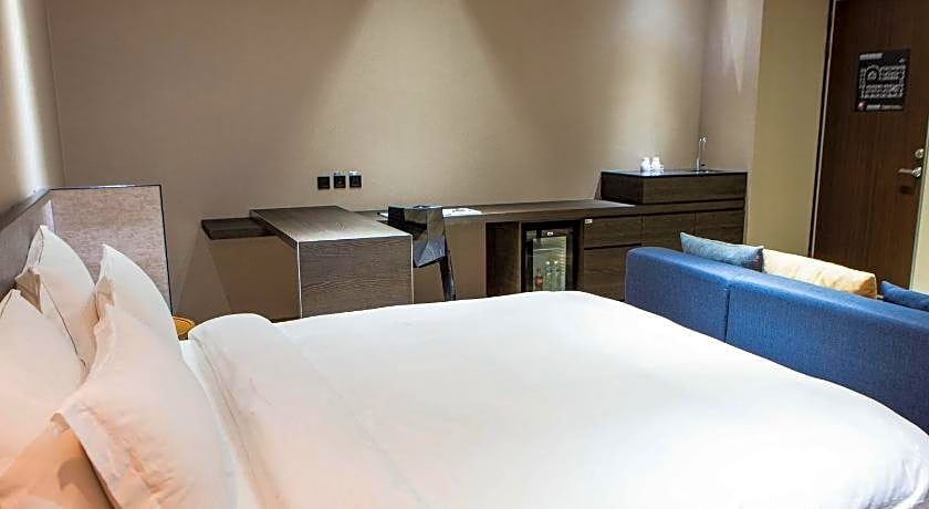 All-Ur Chain Boutique Motel