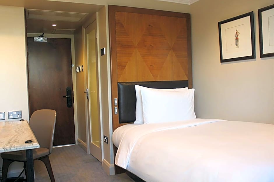 Radisson Blu Hotel, London Tottenham Court Road