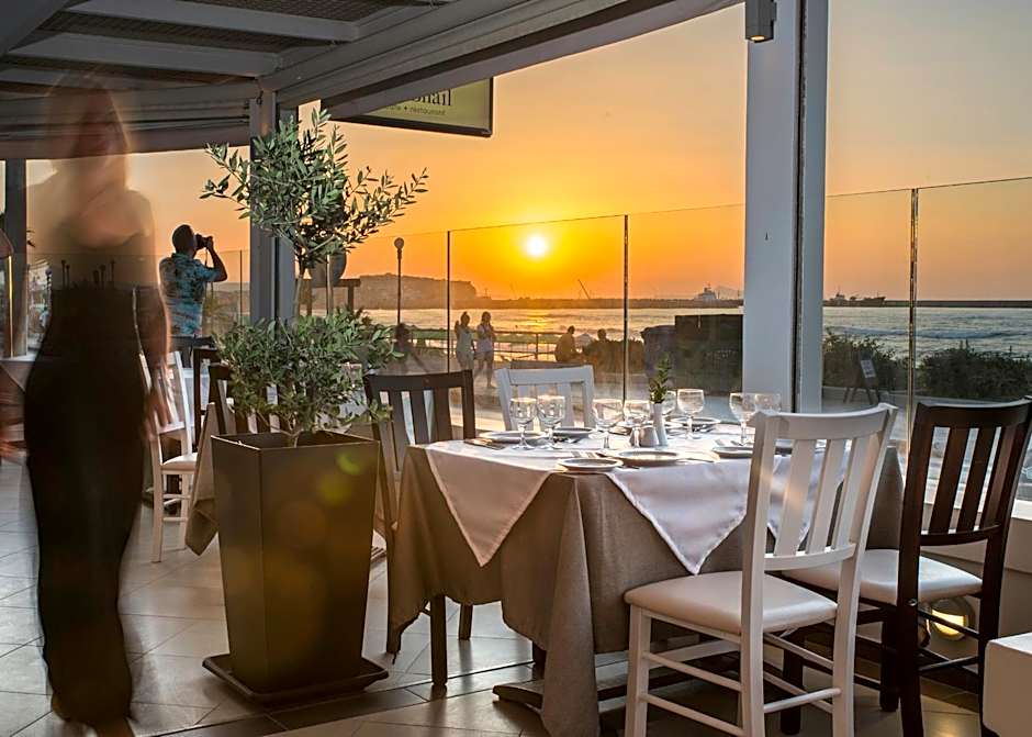 Swell Boutique Hotel