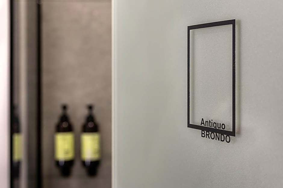Antiguo Brondo Selfcheck-in Smart Rooms