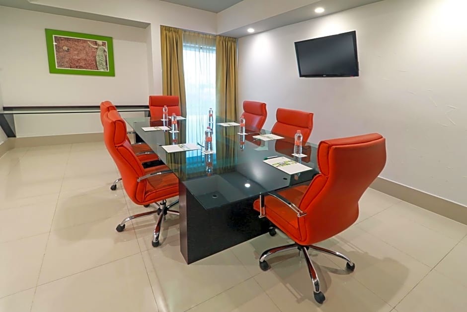 Holiday Inn Queretaro Zona Krystal By IHG