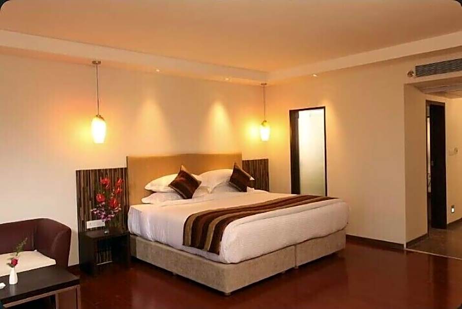 The Altruist Wagholi Hotel