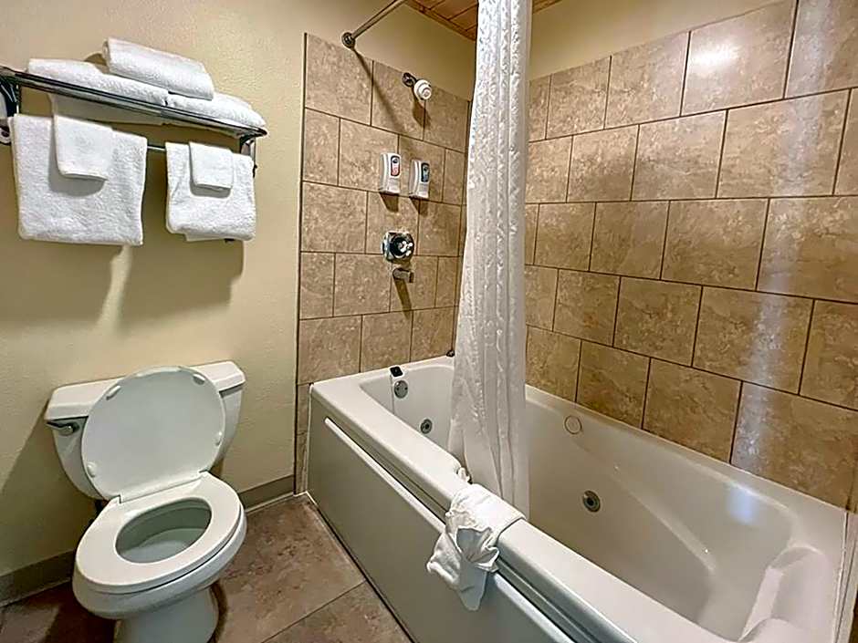 Beartooth Hideaway Inn & Cabins