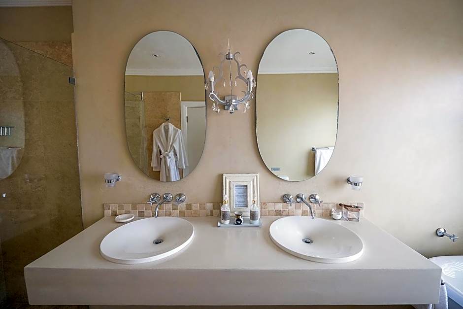 Admiralty Beach House