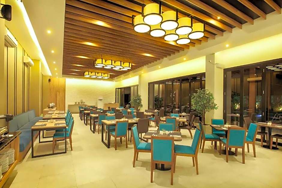 Wave Sea 1 BR Superior Room ZN30