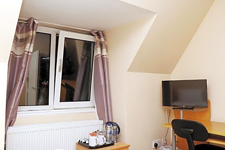 Twin Room with Shared Bathroom