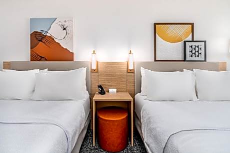 Two Queen Beds Non Smoking