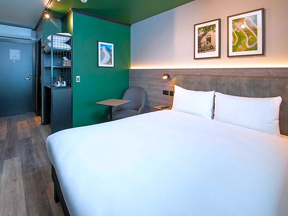 ibis Styles London Gatwick Airport