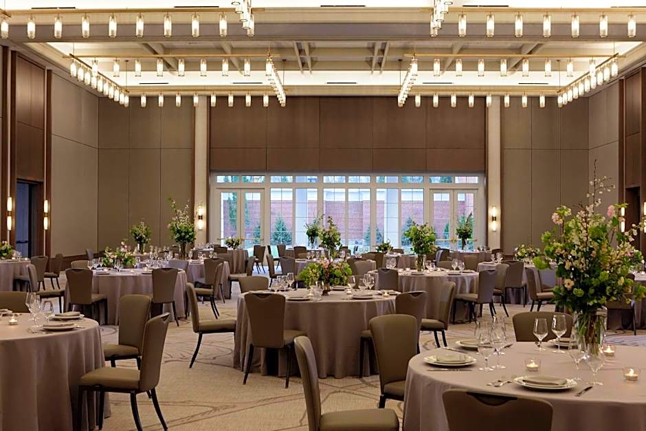 Kimpton - The Forum Hotel By IHG