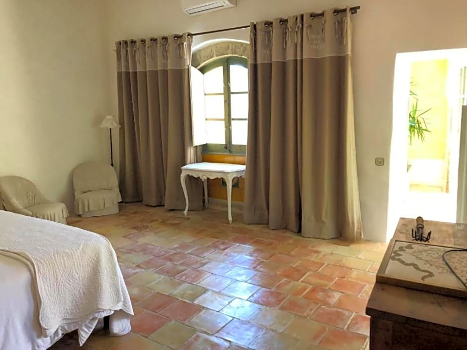 Villa Verde - Suite de 100m2 avec 2 chambres et Terrace - possibilité table d'hôte