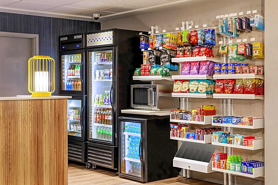 Spark by Hilton Denver International Airport