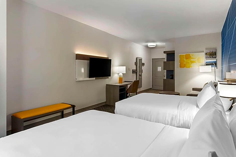 Comfort Suites Elgin