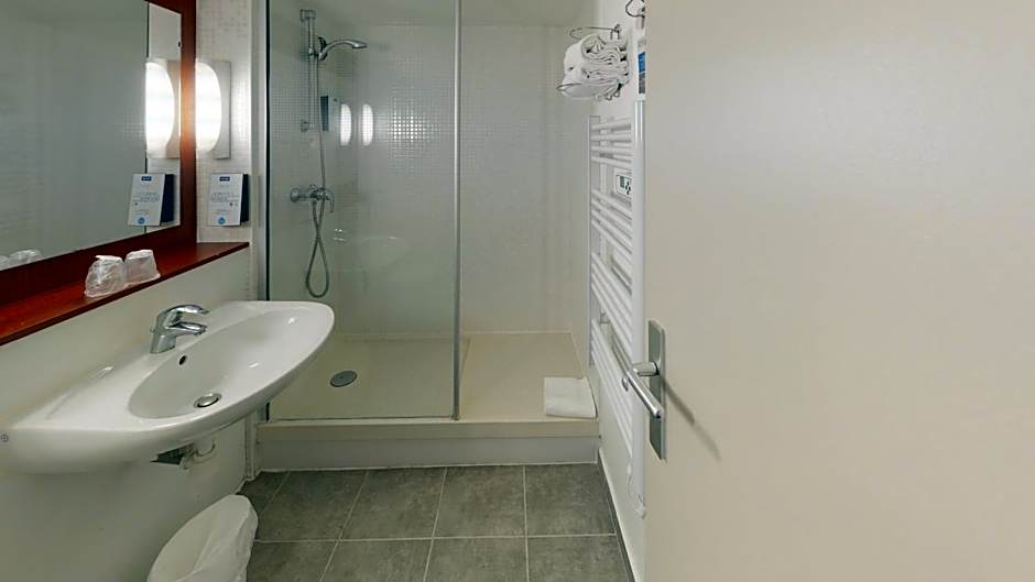 Hotel Campanile Chantilly Sud - Luzarches