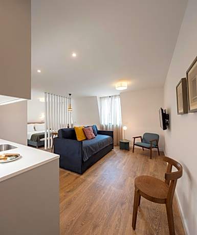 studio superior capacity 3