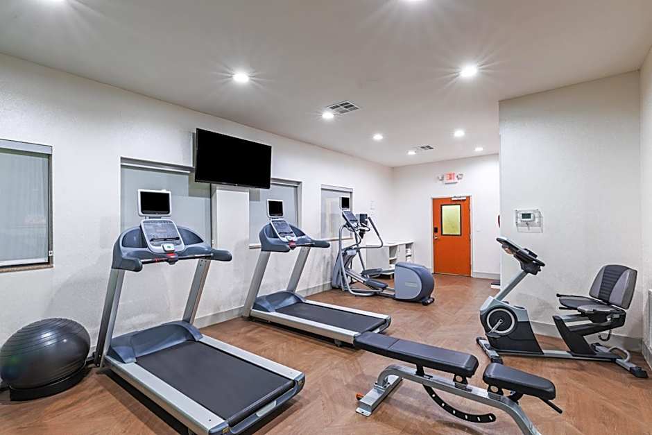 Holiday Inn Express Hotel & Suites Pryor By IHG