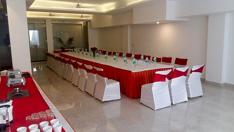 Hotel Indiyaah Inn