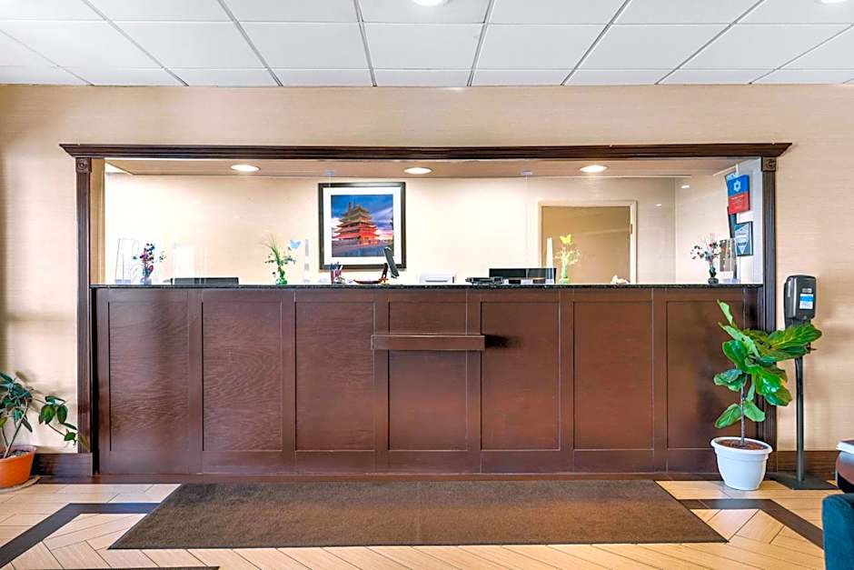 SureStay Plus by Best Western Reading North