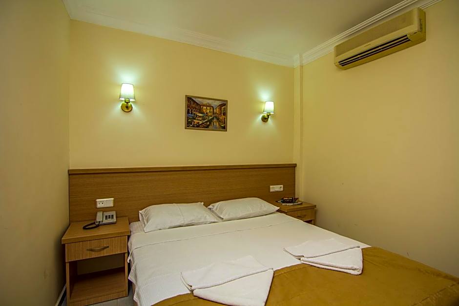 Photo 1 of 10 of Standard 1 Double Bed or 2 Beds