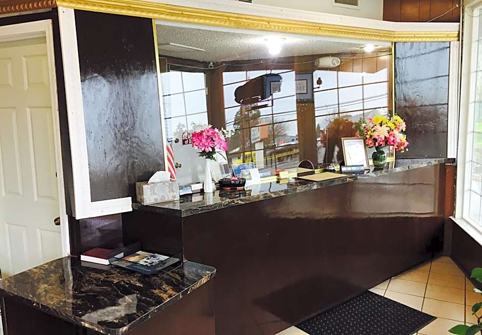 Maple Inn and Suites Los Banos