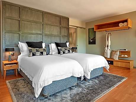 King Suite with Balcony