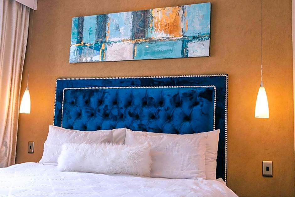 Raphael penthouse 205