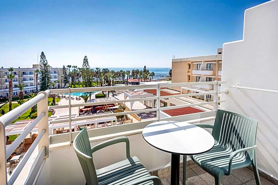 Louis Phaethon Beach