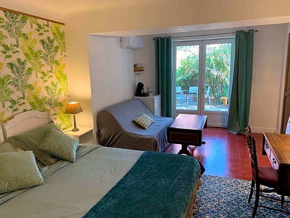 VILLA BLEUE - LES PINS