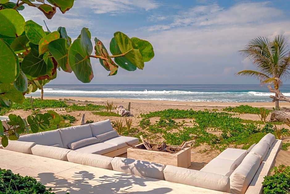 ONTO House Puerto Escondido