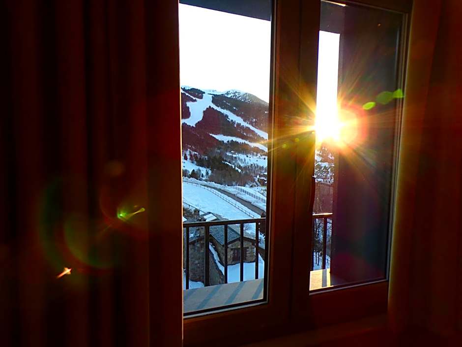 Hotel Roc de St Miquel & Apartment