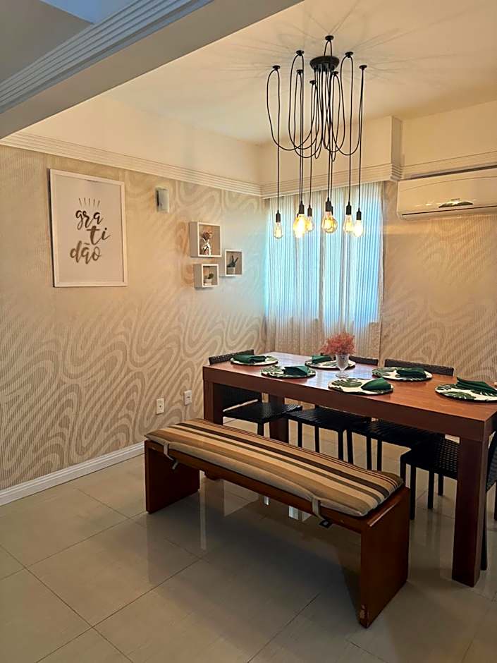 Em Ondina, atravessou praia! Subiu escada piscina!