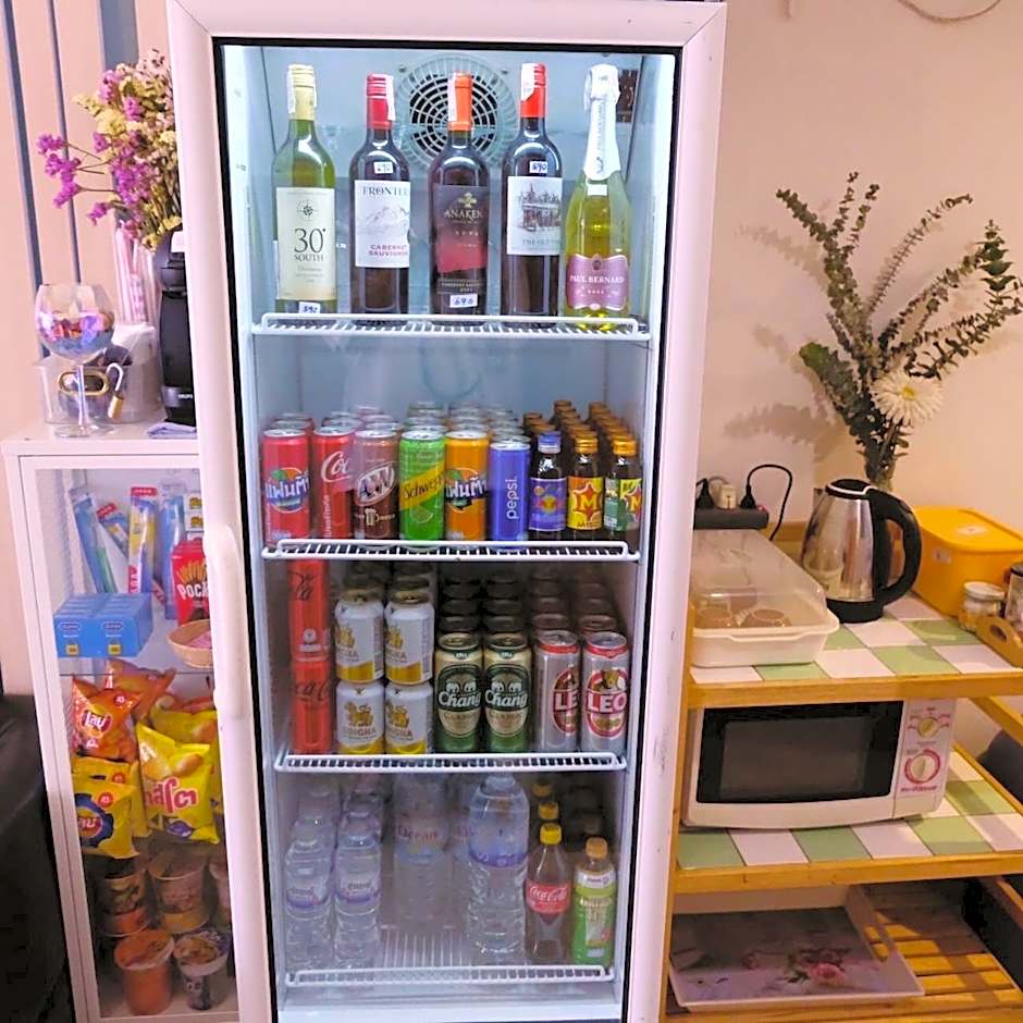 Tim Place - BTS Phra Khanong