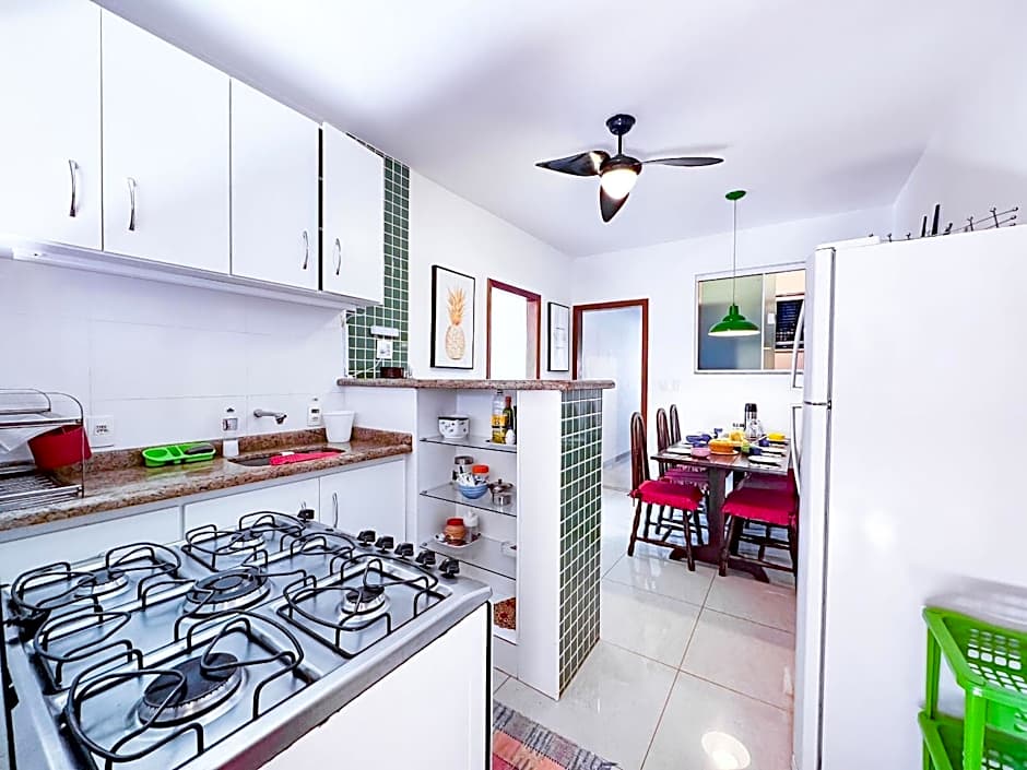 Casarão e piscina localização excelente | ROSF91