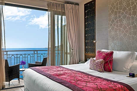 Premium Room with Terrace and Sea View