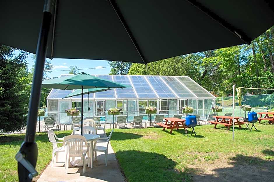 Adirondack Retreat Inn & Suites