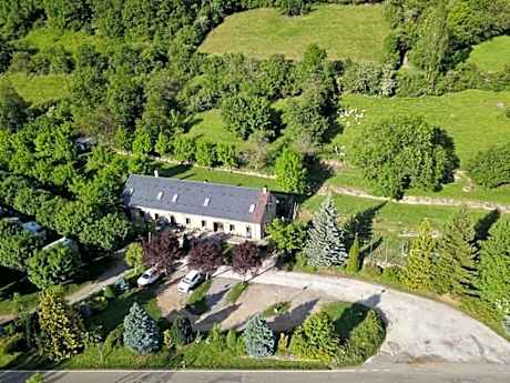 Hotel, Bungalows y Camping Viu