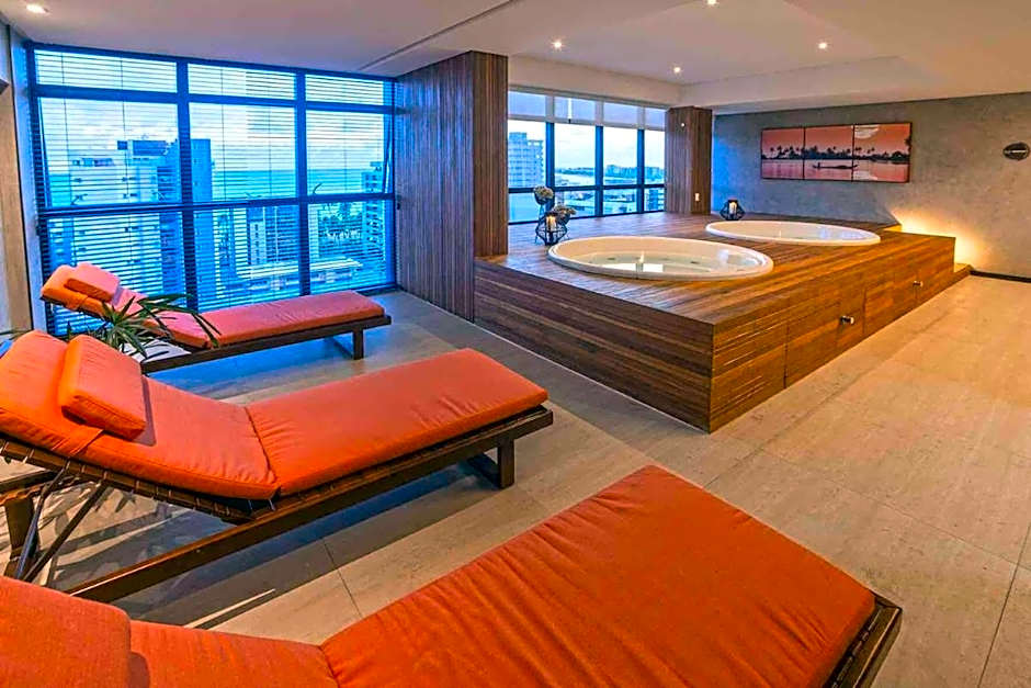 TIME - 718 · TIME - Luxo e sofisticação na praia de Ponta Verde