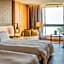 Golden Lake Hotel
