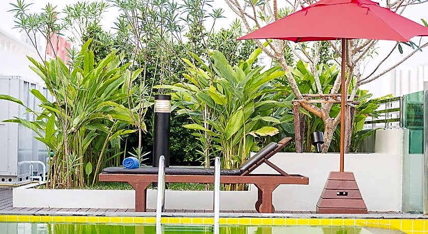 Sunshine Hip Hotel