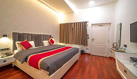 Hotel Ok by Sahastra Seasons