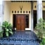 Homestay Sekar Syariah by ZUZU