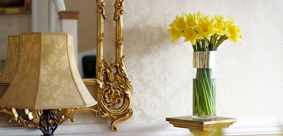 The Cambridge Guest House by Tas