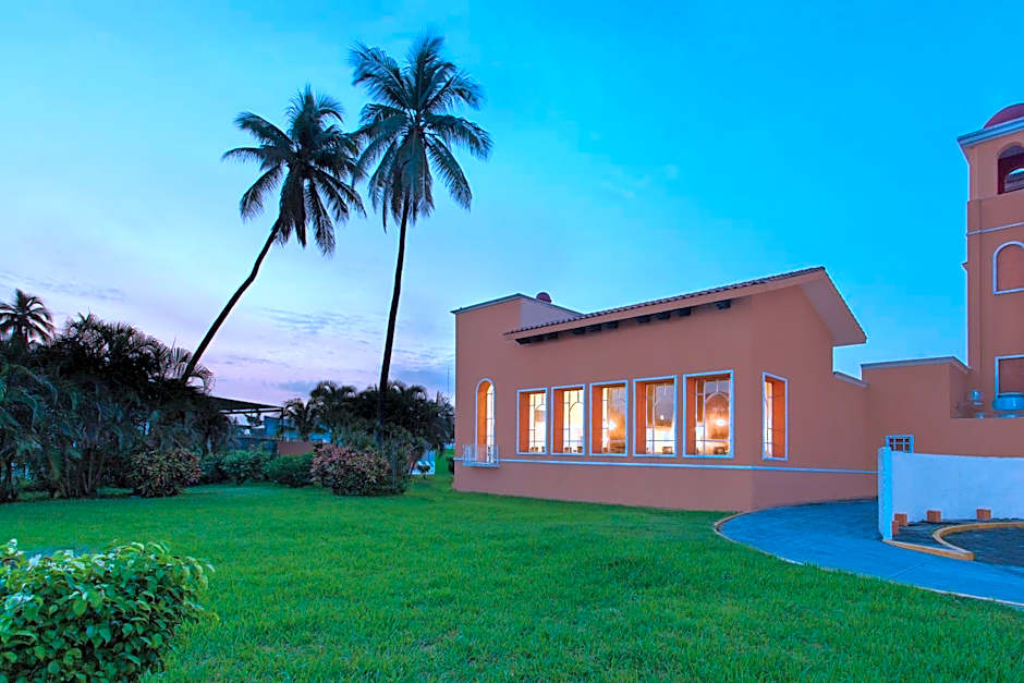 Baymont by Wyndham Lazaro Cardenas