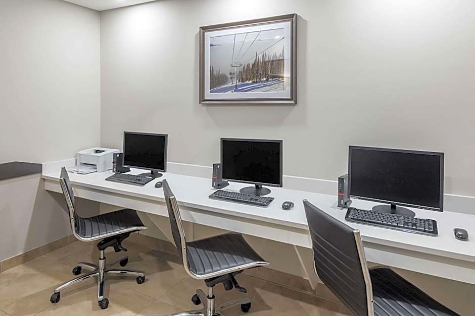 Ramada by Wyndham Revelstoke